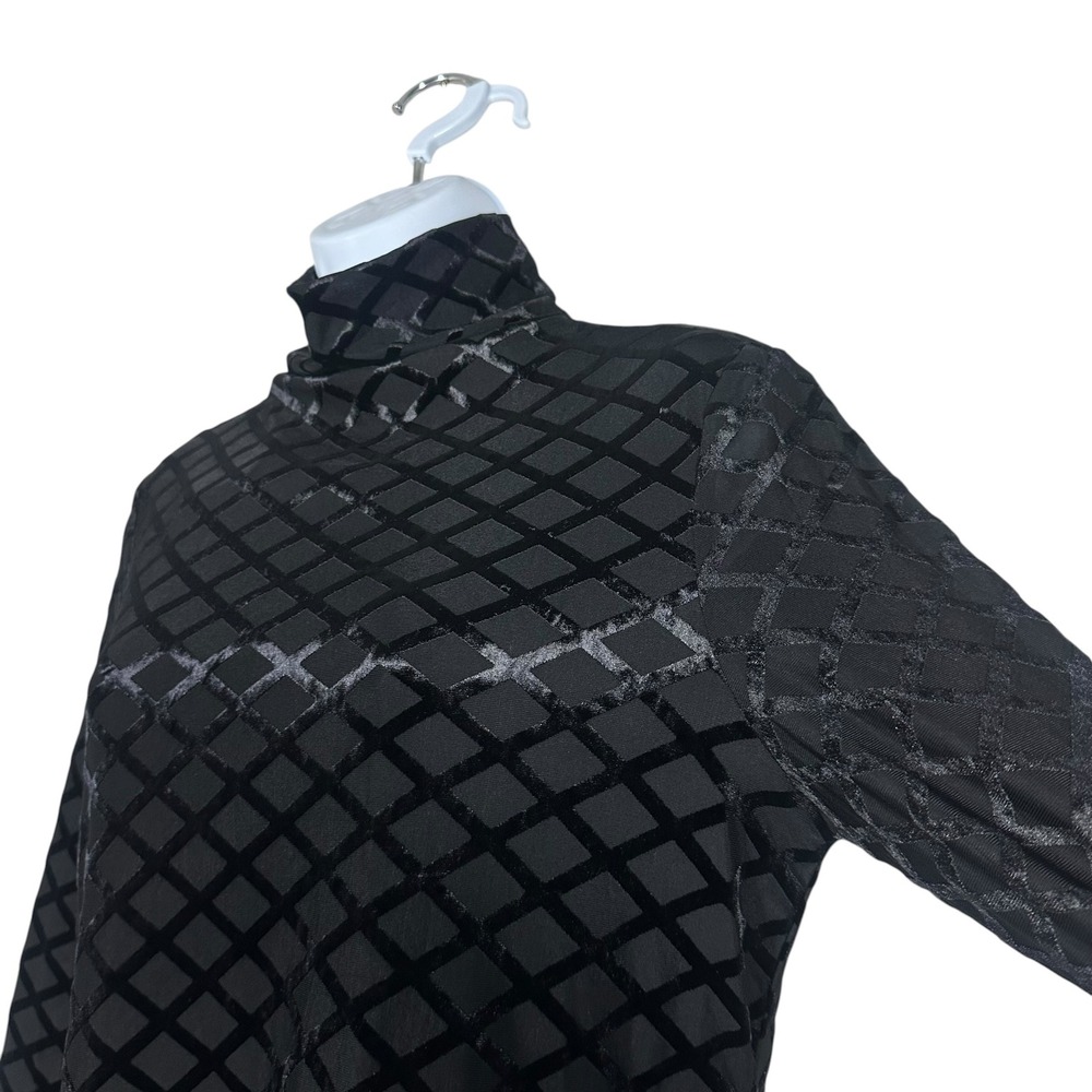 Tuckernuck Black Velvet Burnout Mally Turtleneck Top Pull On Long Sleeve L NWT‎ - Picture 7 of 12